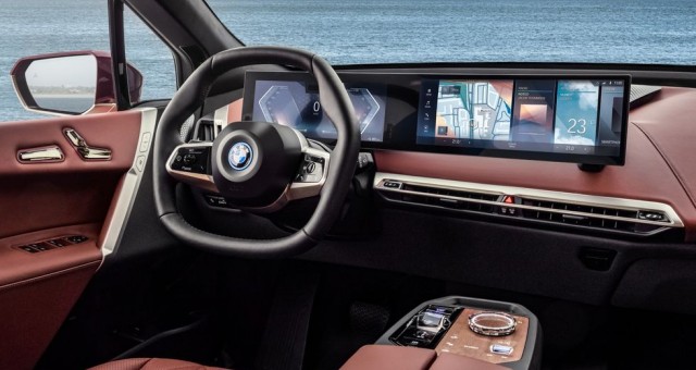 Hệ thống giải trí iDrive 8 trên BMW có gì nổi bật?